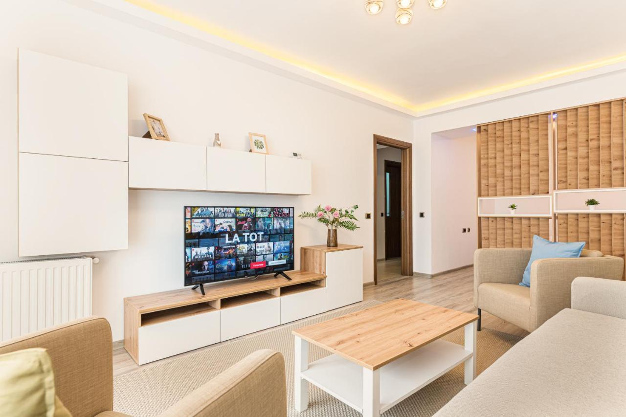 Isaran 2D4E Apartment Brașov Bagian luar foto